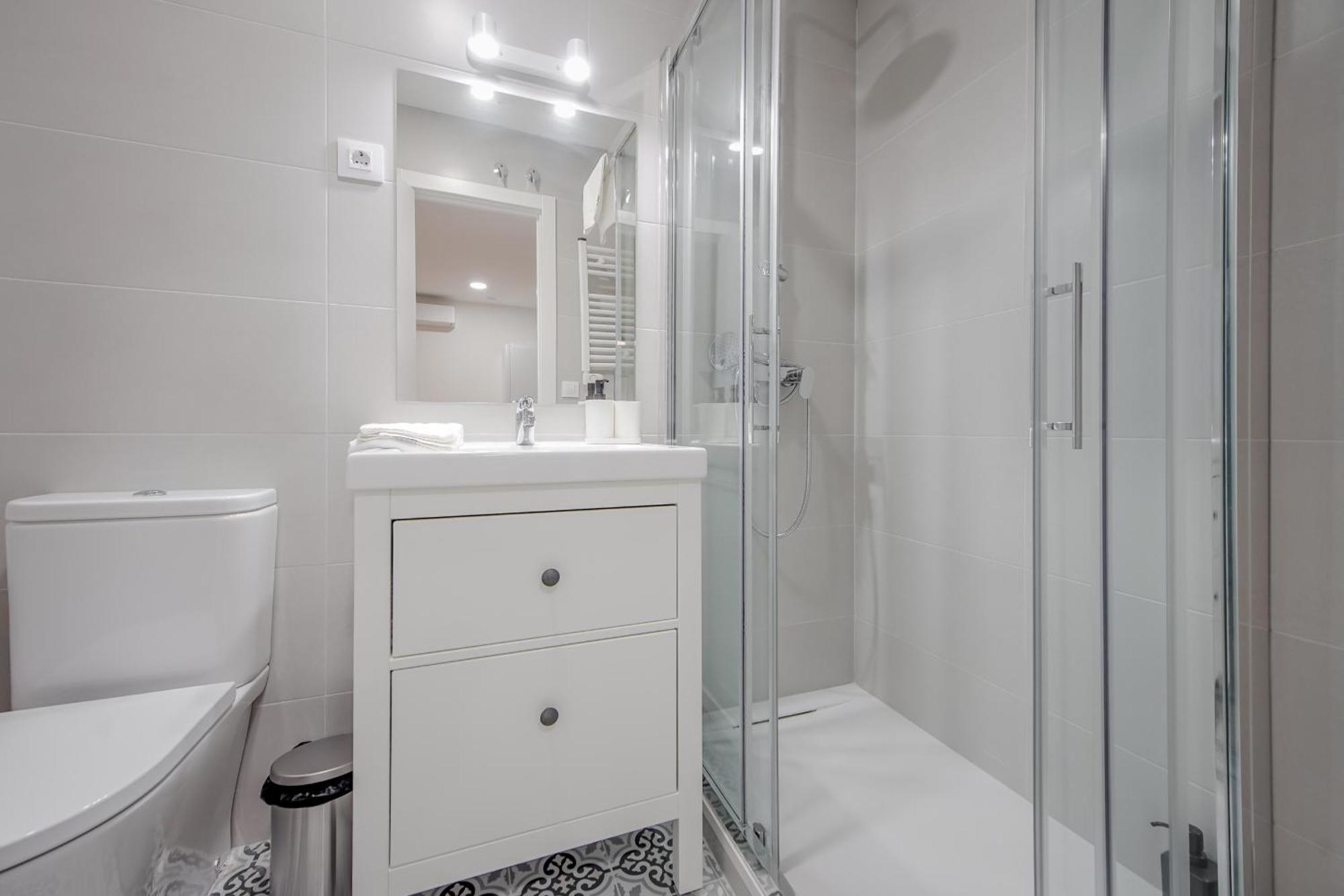 Cozy&New Apartment Para 6Pax En La Plaza De Tirso - Madrid E1 Eksteriør bilde