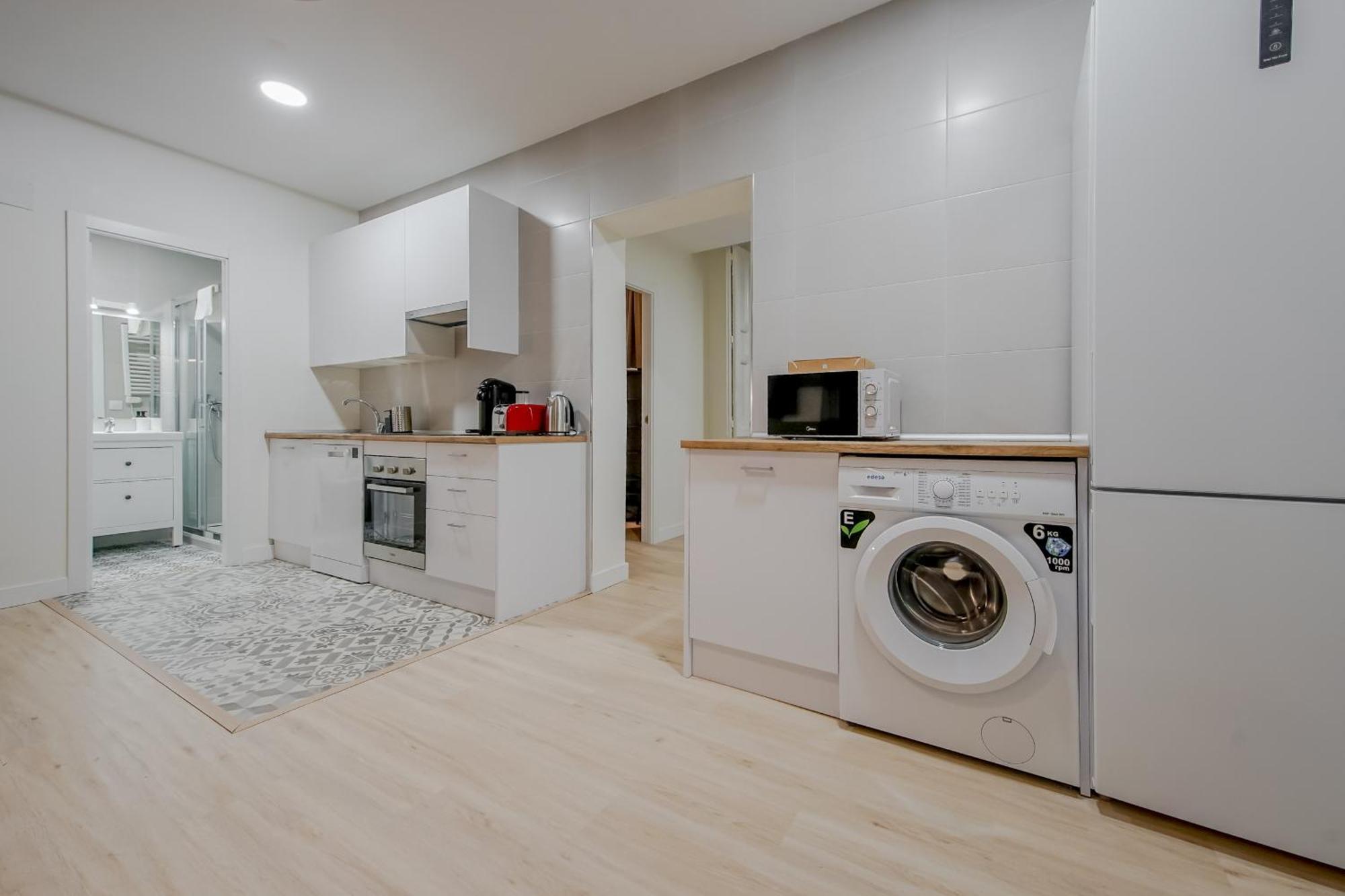 Cozy&New Apartment Para 6Pax En La Plaza De Tirso - Madrid E1 Eksteriør bilde