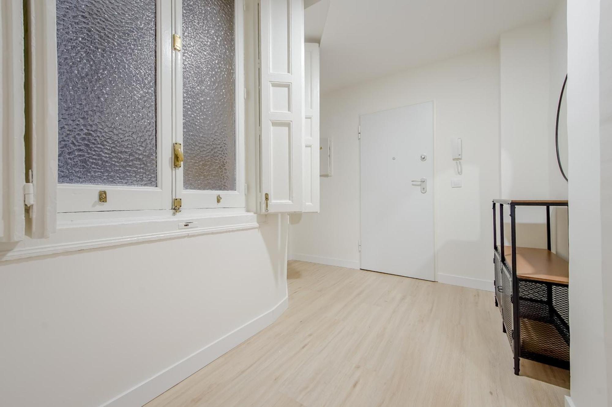 Cozy&New Apartment Para 6Pax En La Plaza De Tirso - Madrid E1 Eksteriør bilde
