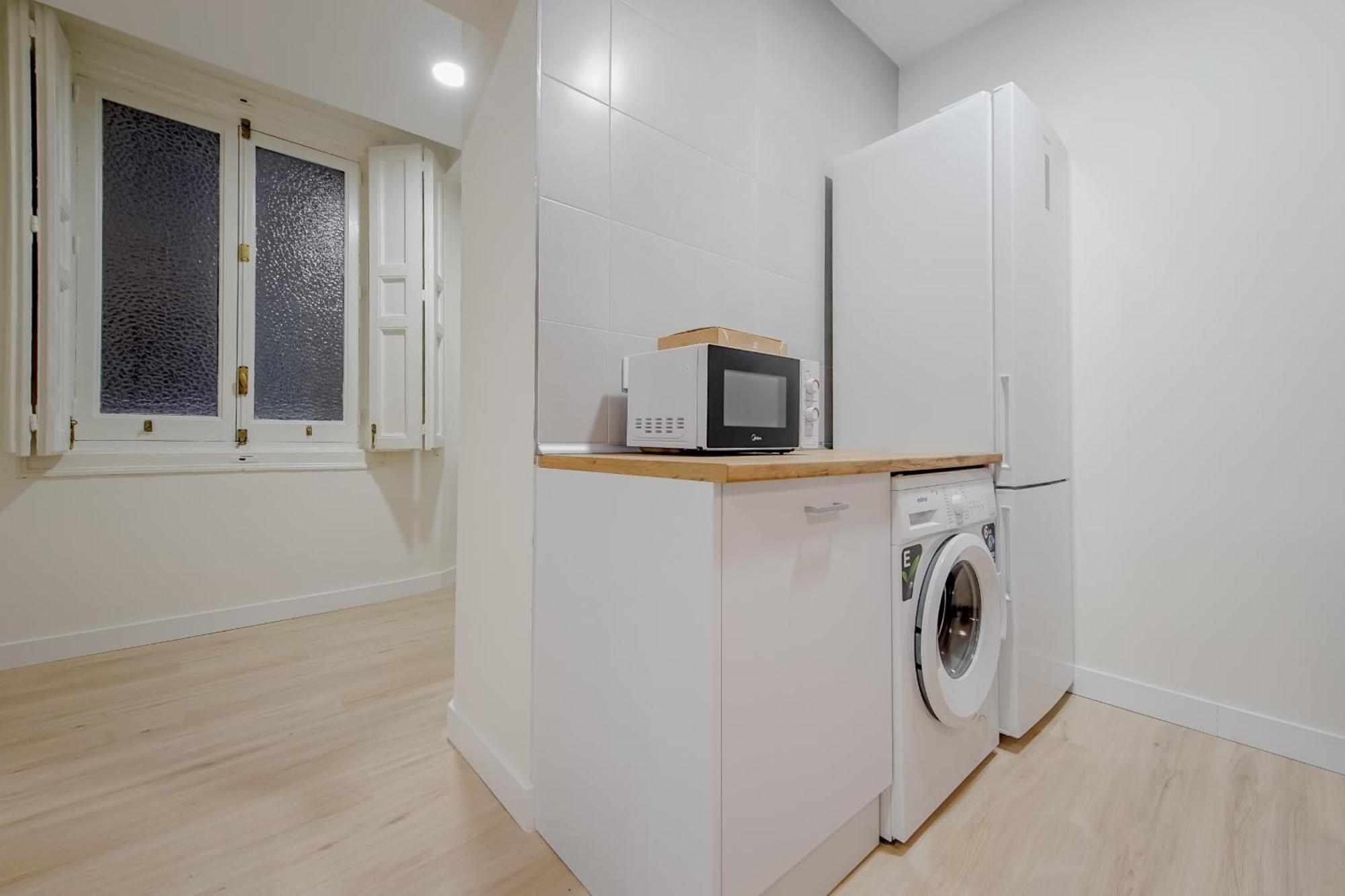 Cozy&New Apartment Para 6Pax En La Plaza De Tirso - Madrid E1 Eksteriør bilde